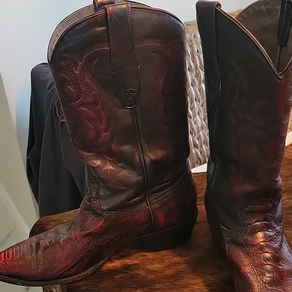 EUC Los Altos Black Cherry Ostrich Leg Western Boots Snip Toe - Picture 7 of 12